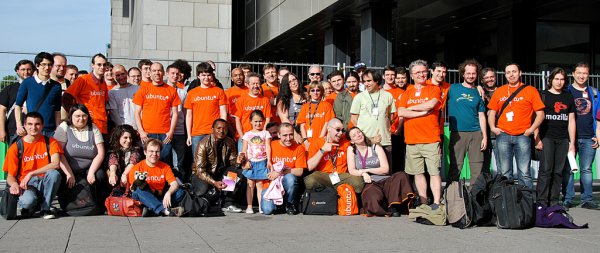 Ubuntu Party 11.04 2013 – photo de groupe